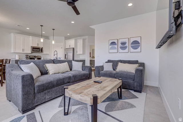 1311 E Vista Roja Pl — photo