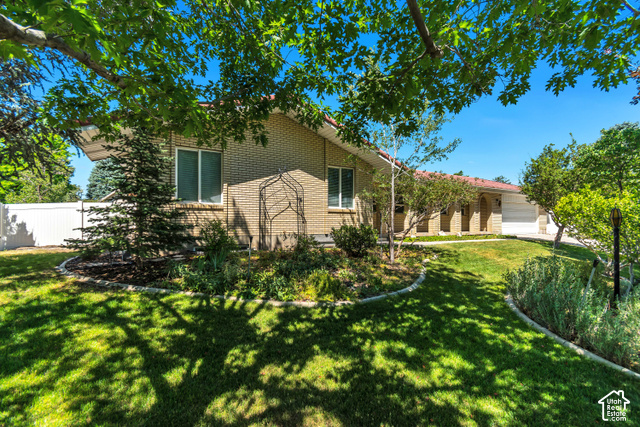 1602 E Nicklaus Cir., Sandy, UT 84092 — photo 2