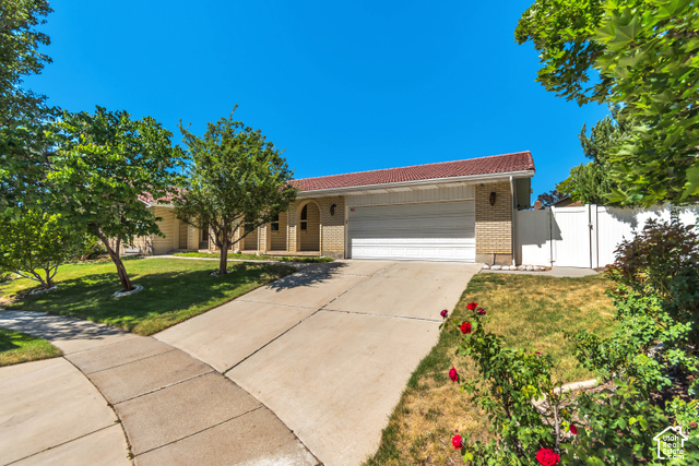 1602 E Nicklaus Cir., Sandy, UT 84092 — photo 3