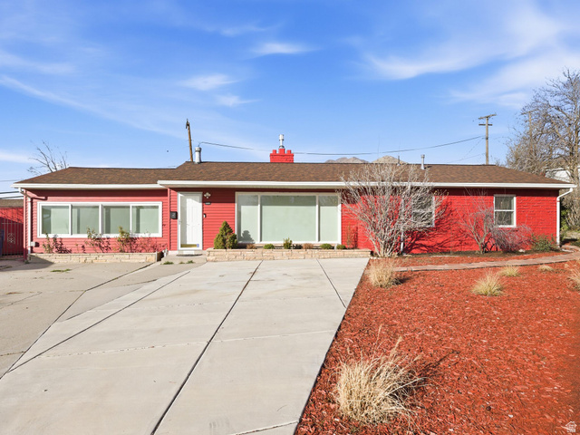 2885 E Loran Dr — photo
