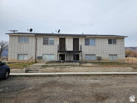 215 N 400 W #8 — photo