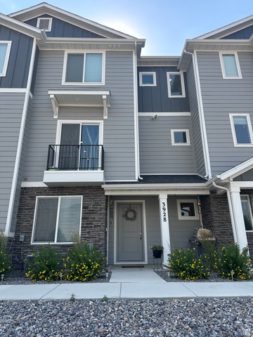 3928 Cougar Ln — photo