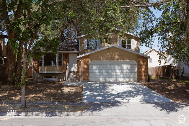 965 N Dorothea Way W Way — photo
