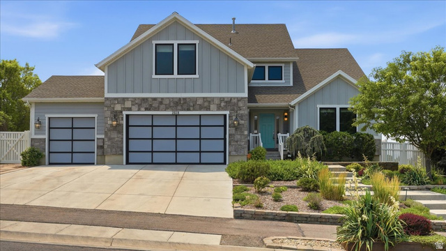 2038 E Ranch Dr — photo
