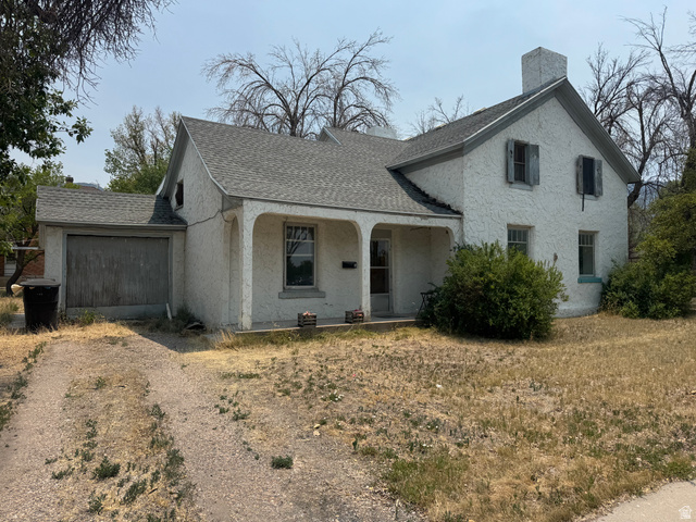 302 N Main St — photo