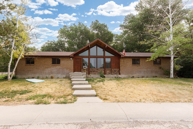 141 S Sunnybrook Dr — photo