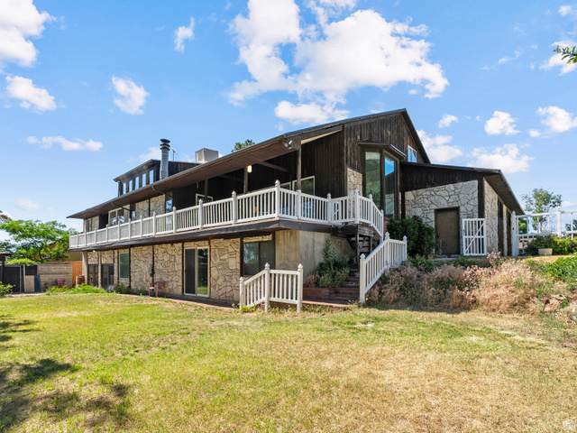 2444 E High Mountain Dr — photo