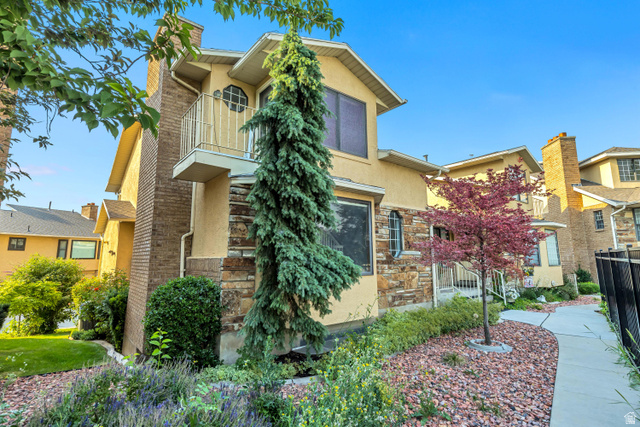 1102 E Loch Lomond Way — photo