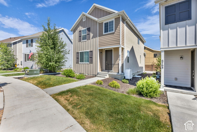 6776 Silver Creek Dr — photo