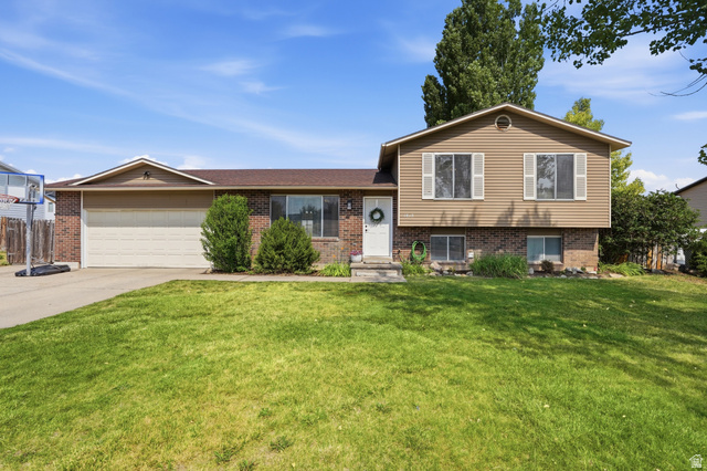 1815 Allison Way — photo