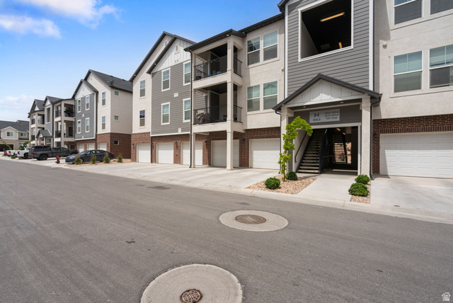 863 N Coulsen Dr #H102 — photo
