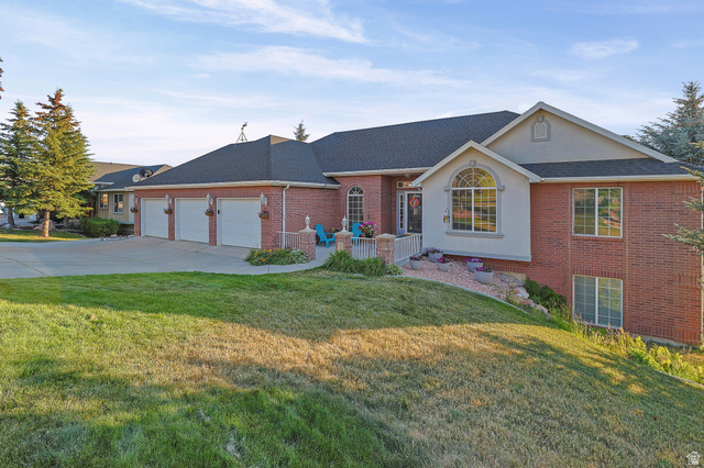 4117 N Wolf Ridge Circle — photo