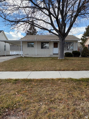 715 N 300 E — photo