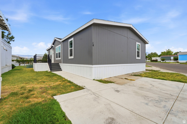 3860 Midland Dr. #a14 — photo
