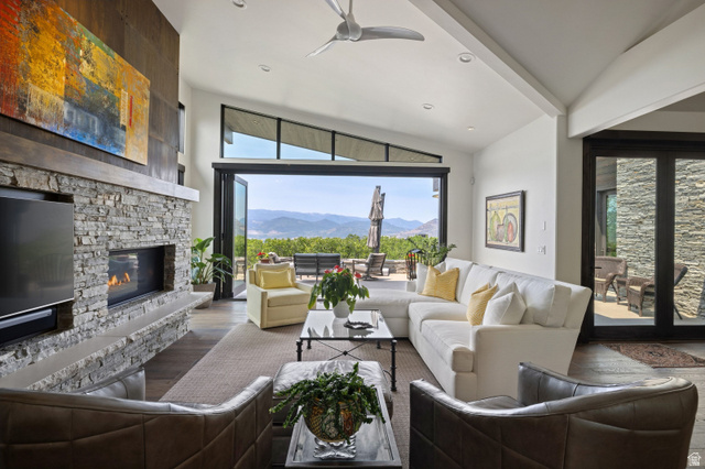 11547 N Soaring Hawk Ln — photo