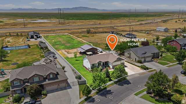 1672 Equestrian Park Way — photo