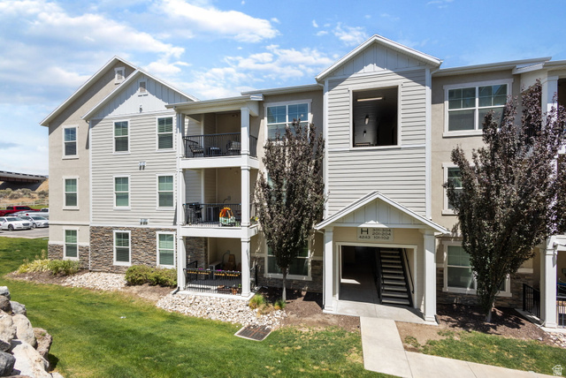 4243 W McKellen Dr #H301 — photo