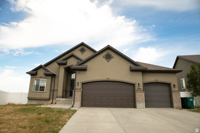 3365 N Falcon Way — photo