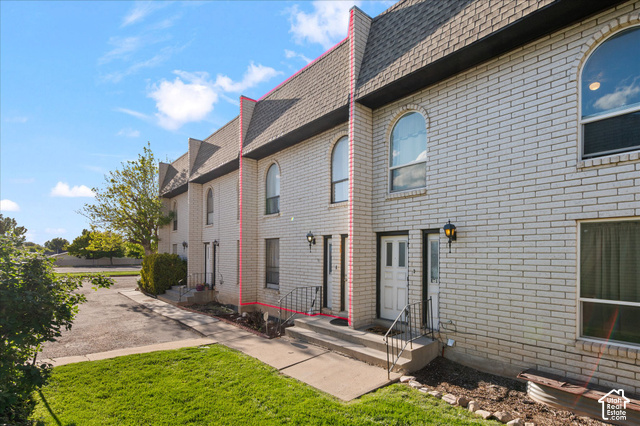 1554 S Monroe #e2, Ogden, UT 84404 — photo 2