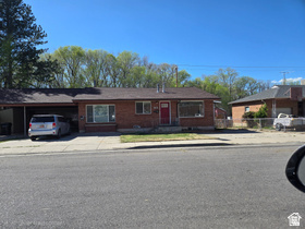 490 S Averett Ave — photo