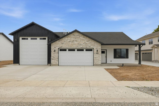 164 N 400 W — photo
