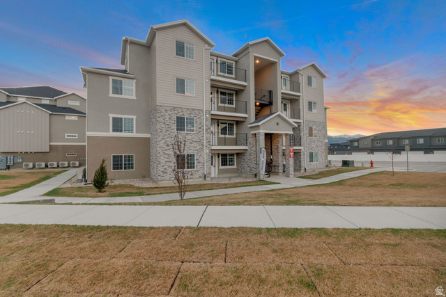 2172 S Sawmill Blvd #K-3403 — photo