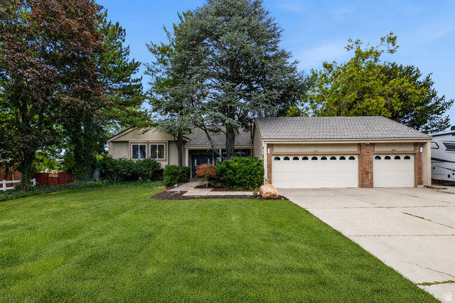 4129 W Donibristle Cir — photo