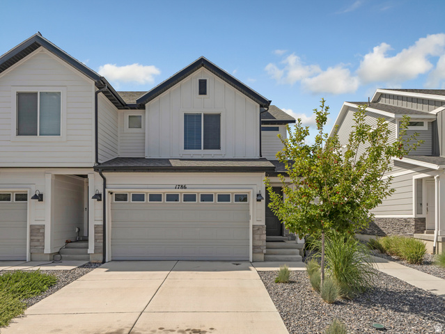 1786 E Eagle View Ln — photo