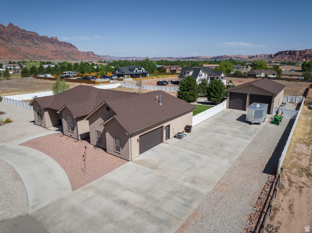 4635 E Sunny Acres Ln — photo