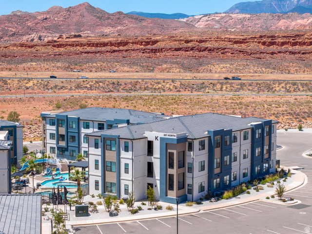 221 N Cliff Side Dr #K303 — photo
