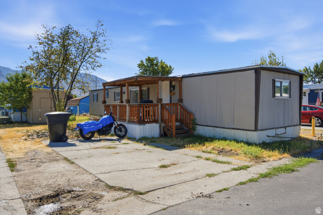 255 N 1600 W — photo