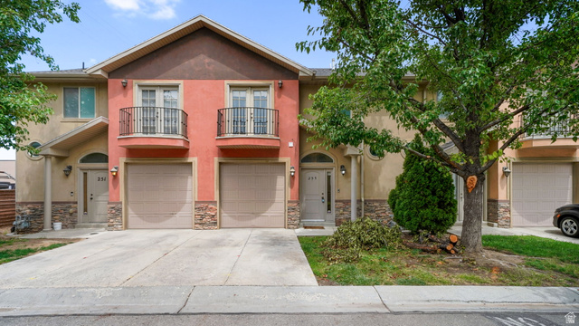 255 Ailee Ln — photo