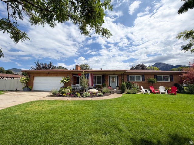 3775 S Greenbriar Way — photo