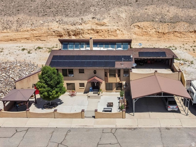 370 W Lake View Dr — photo