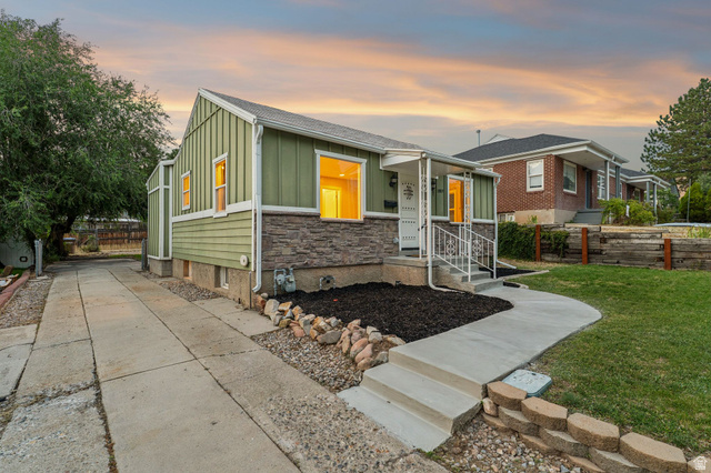 1809 E Stratford Ave — photo
