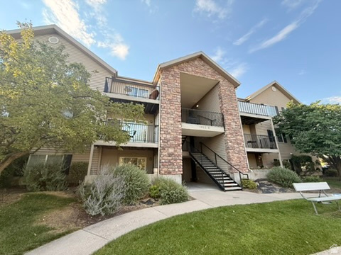1612 Westbury Way #B — photo