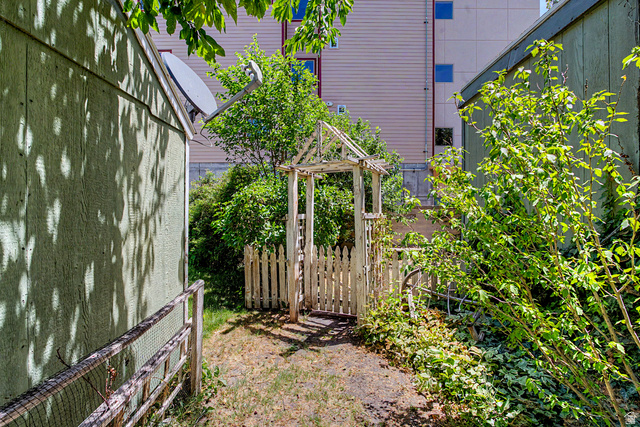 256 N Fall St — photo