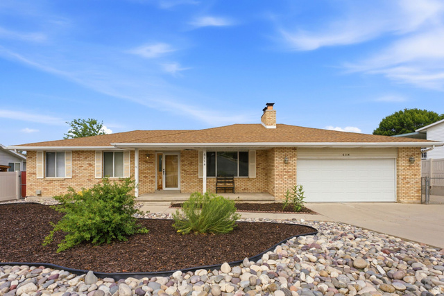 6114 S Red Oaks Dr — photo