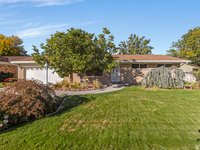 7138 S Chris Ln — photo