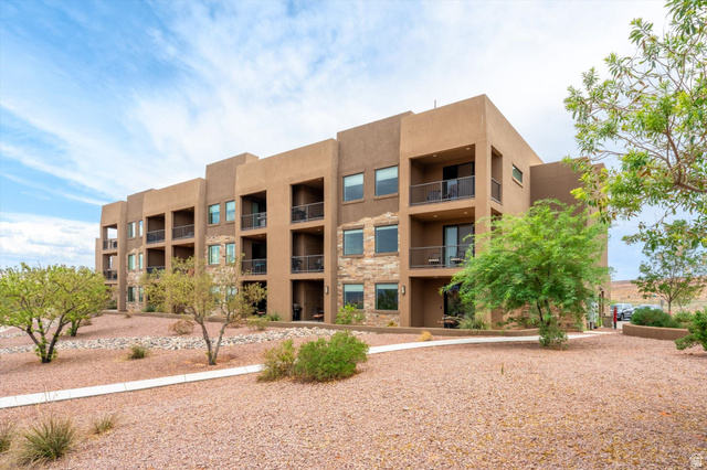 5228 W Villas North Dr #4-304 — photo
