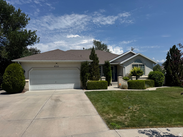 8733 S Fairway — photo