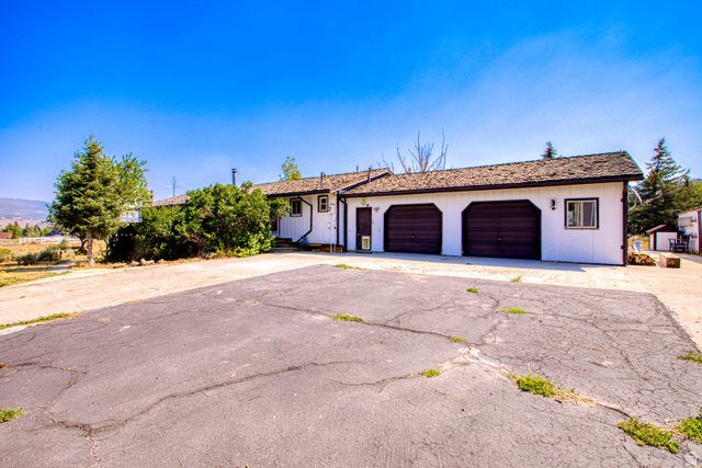 217 E Countryside Cir — photo
