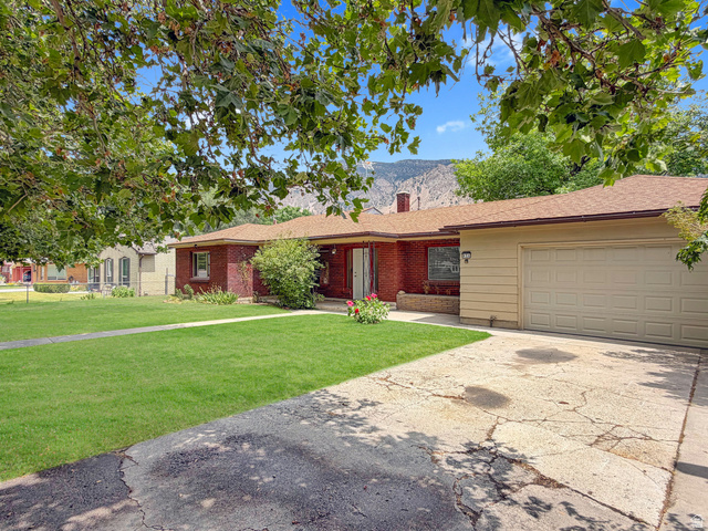 634 N 200 W — photo