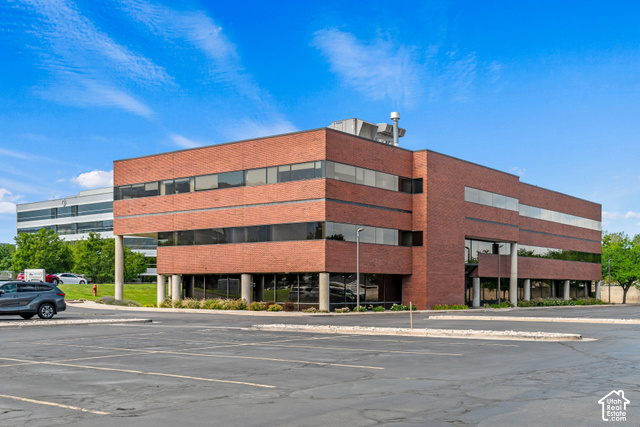 1225 E Fort Blvd — photo