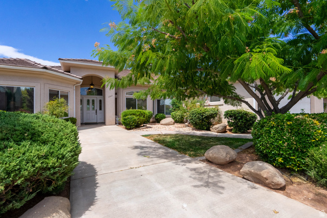 1547 E Boulder Springs Dr — photo