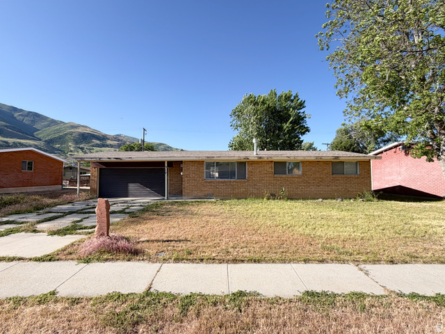 317 Greenwood Dr — photo