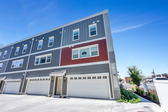 3461 S State St #2-H — photo