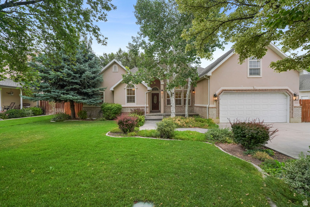558 N Baker Ln (270 E) — photo