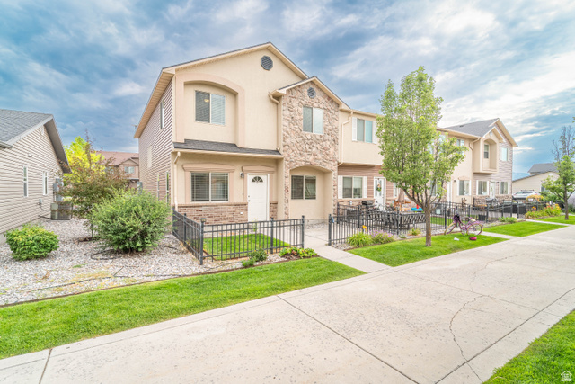 485 W 1465 N #101 — photo
