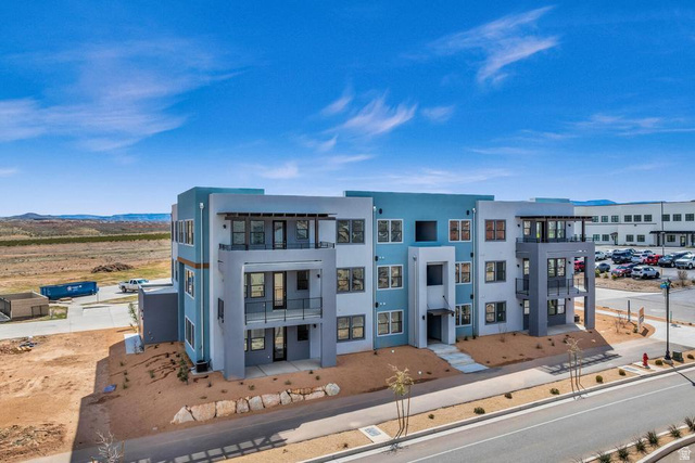 5599 S Carnelian Pkwy #204 — photo